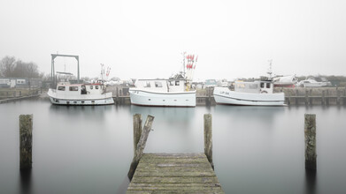 Dennis Wehrmann, Barche da pesca nella nebbia (Germania, Europa)