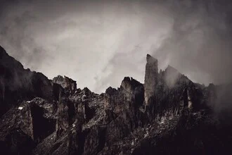 Moody Mountain Range - Fotografia Fineart di Alex Wesche