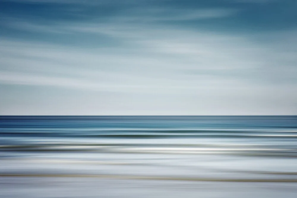 Blauwe zee glans - Fineart fotografie door Manuela Deigert