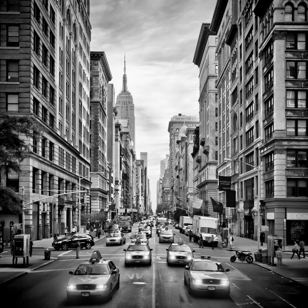 NYC 5th Avenue | Monochrom - fotokunst van Melanie Viola