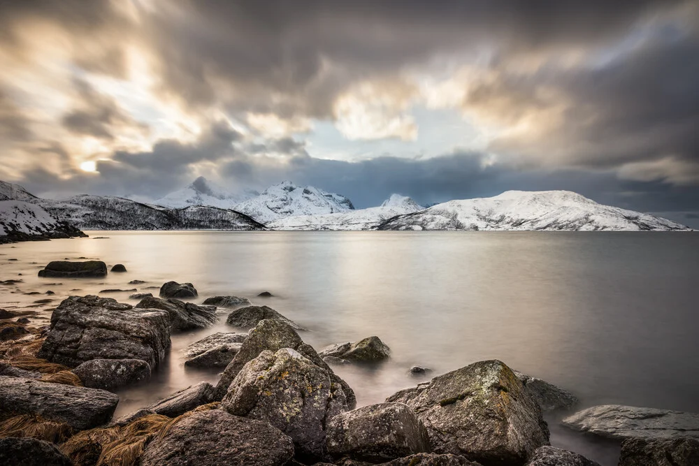 Sturm am Fjord - Fineart fotografie door Michael Stein