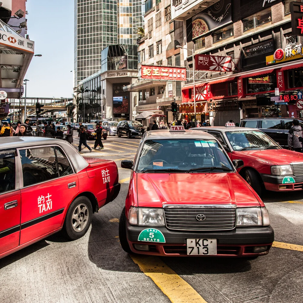 rode taxi's - Fineart fotografie door Sebastian Rost
