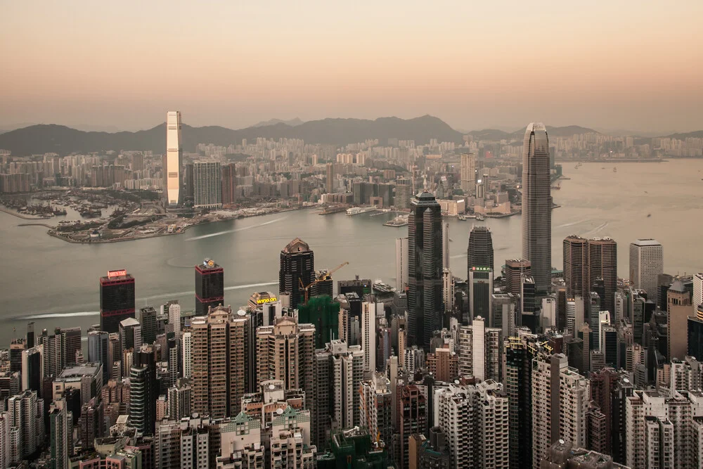 Skyline von Hongkong - Fineart fotografie door Sebastian Rost