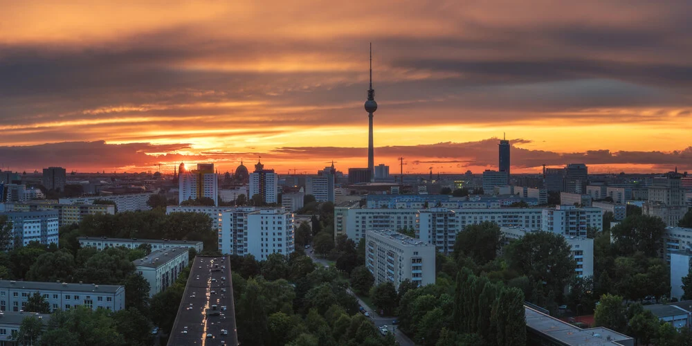 Zonsondergang in Berlijn - Fineart-fotografie door Jean Claude Castor