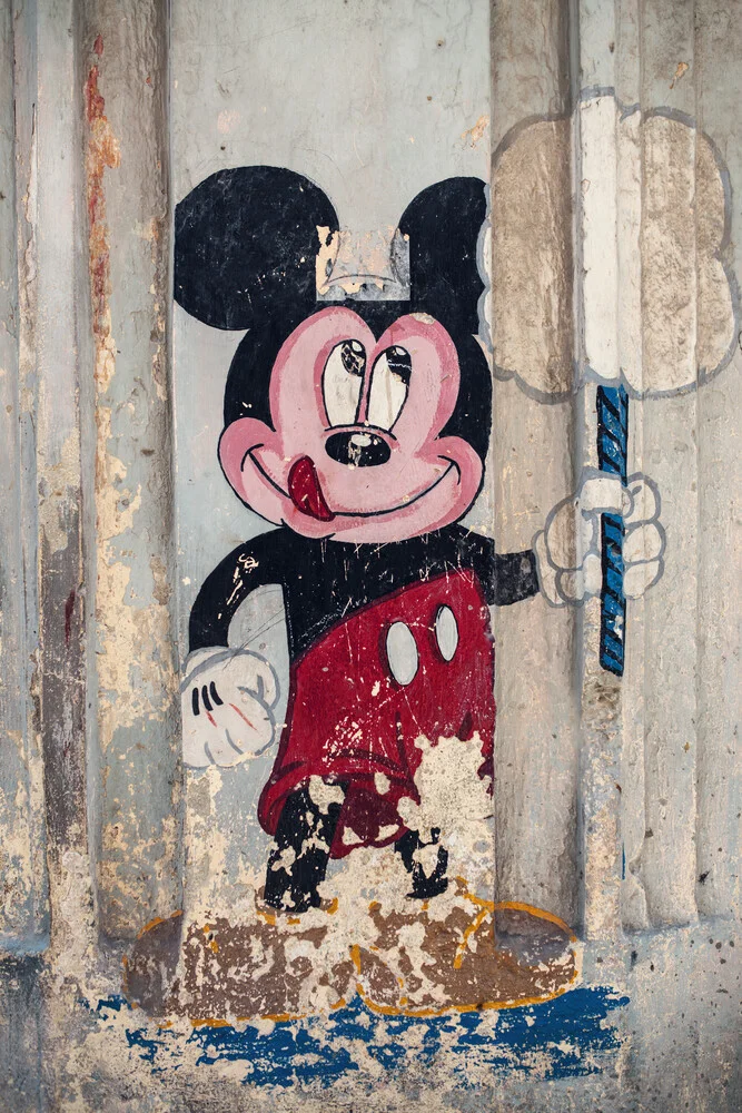 Streetart met Mickey Mouse - Fineart fotografie door Franz Sussbauer