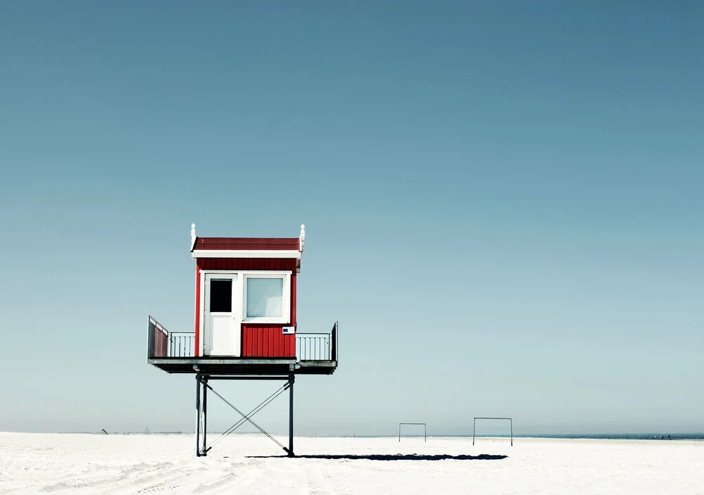 Strandtoren - Fineart fotografie door Manuela Deigert