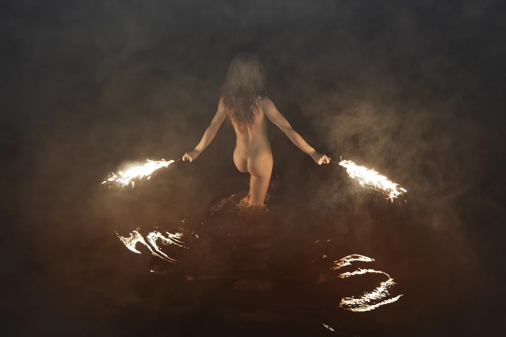 Fire Swim With Me - Fineart fotografie door Linas Vaitonis