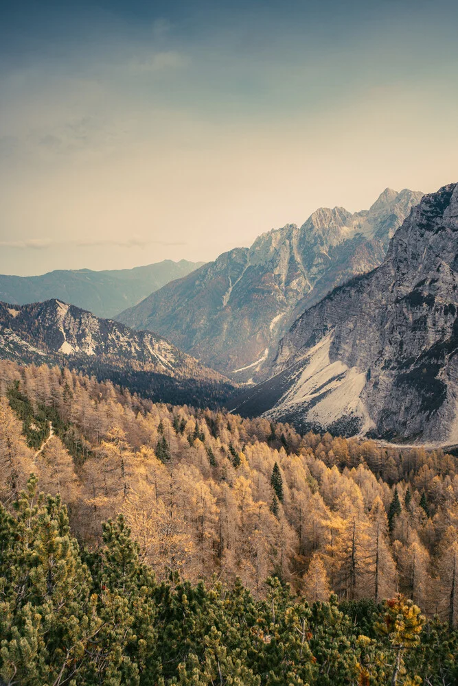 Laten we weggaan ... herfst in het nationale park Triglav in Slovenië - Fineart-fotografie door Eva Stadler