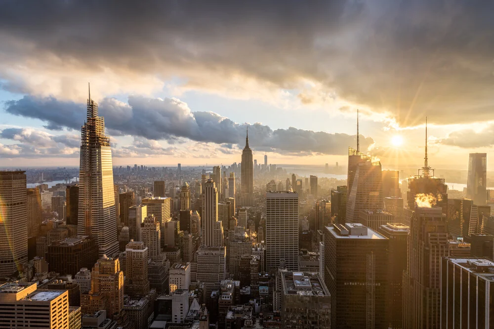Manhattan skyline bij zonsondergang - Fineart fotografie door Jan Becke