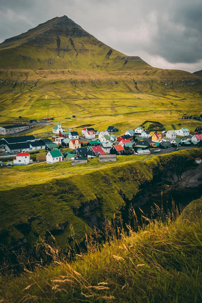 Gjógv dorp op de Faeröer - Fineart fotografie door Eva Stadler