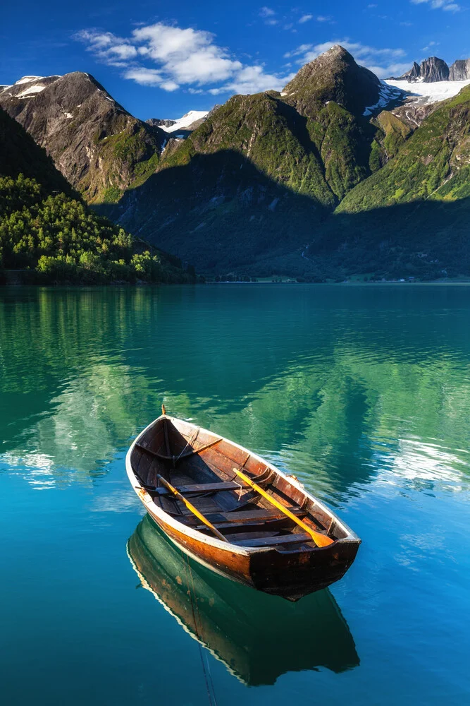 Stilte op het meer - Hjelle, Noorwegen - Fineart fotografie door Mikolaj Gospodarek