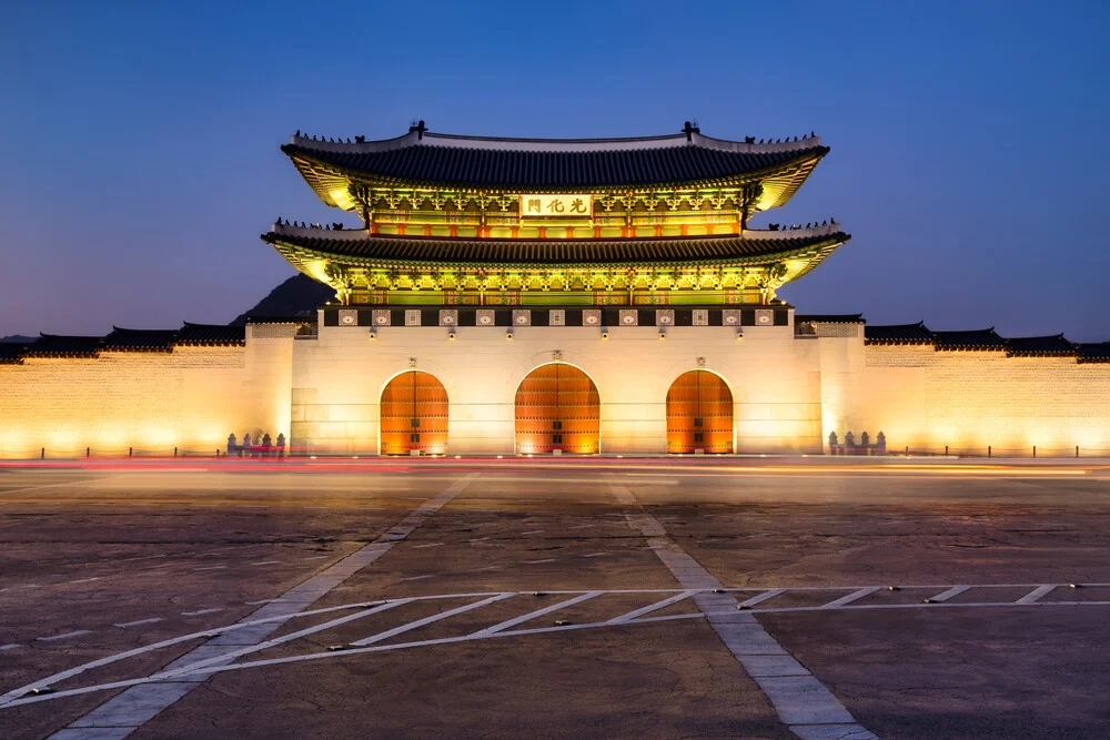 Hoofdingang van het Gyeongbokgung-paleis in Seoul - Fineart-fotografie door Jan Becke