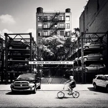 Enter on Lafayette - NYC - Fineart fotografie door Ronny Ritschel