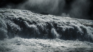 Anke Butawitsch, donderende wateren (IJsland, Europa)