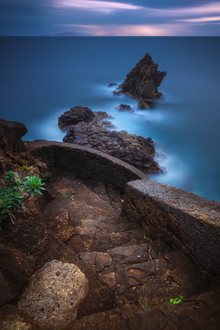 Jean Claude Castor, kust van Madeira in de buurt van Santa Cruz bij zonsopgang (Portugal, Europa)