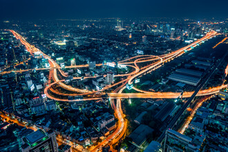 Jan Becke, Luchtfoto van Bangkok bij nacht (Thailand, Azië)