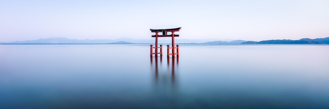 Jan Becke, Rode toriipoort (Japan, Azië)