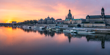 Jan Becke, oude stad van Dresden bij zonsopgang