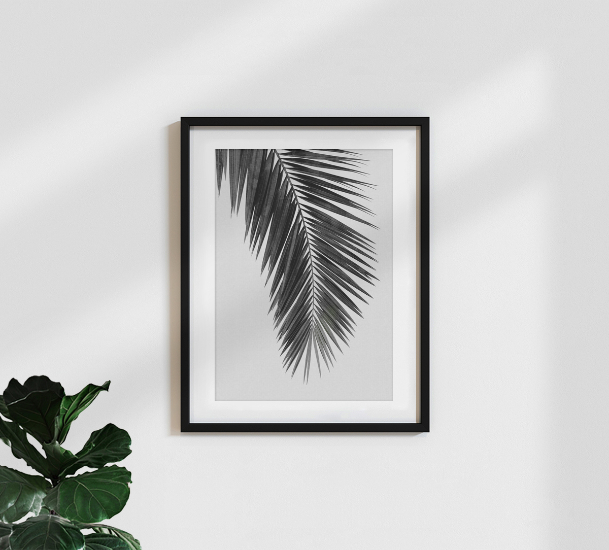 'Palm Leaf Black & White I' – Discover the wall art by Orara Studio now!