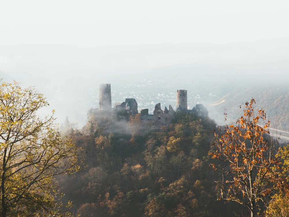 Burg Thurant during fall season. - fotokunst von Philipp Heigel