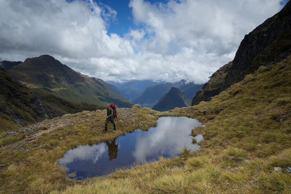 Trackingparadies Neuseeland - auf dem Dusky Track unterwegs - fotokunst von Stefan Blawath