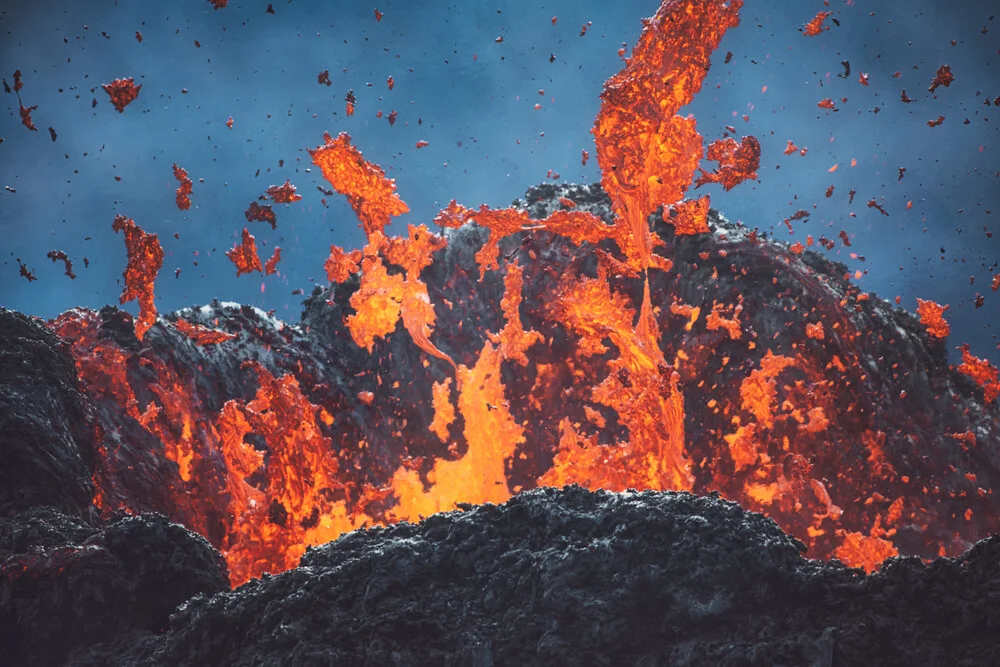Island Geldingadalir Lava Nahaufnahme - Fineart photography by Jean Claude Castor