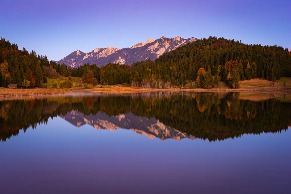 Herbstabend im Karwendel - fotokunst von Martin Wasilewski