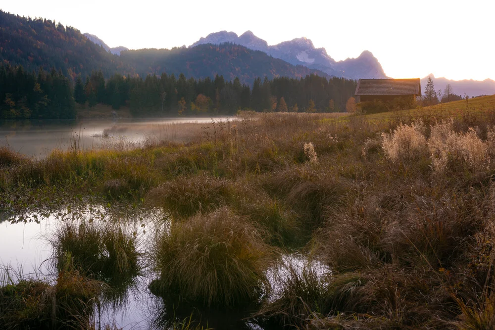 Herbstabend mit Zugspitzblick - fotokunst von Martin Wasilewski