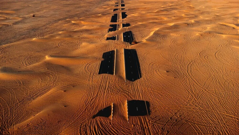 Half desert Dubai II - fotokunst von André Alexander