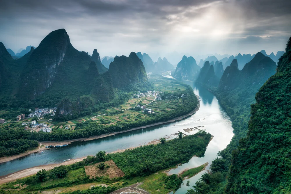 Das Dorf Xingping entlang dem Li Fluss, Yangshou, Guilin, China - fotokunst von Jan Becke