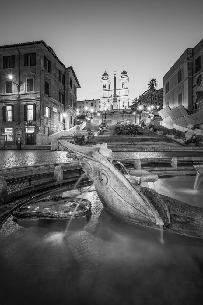 Spanische Treppe und  Fontana della Barcaccia an der Piazza di Spagna - fotokunst von Jan Becke
