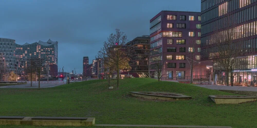 Sandtorpark - fotokunst von Michael Schulz-dostal