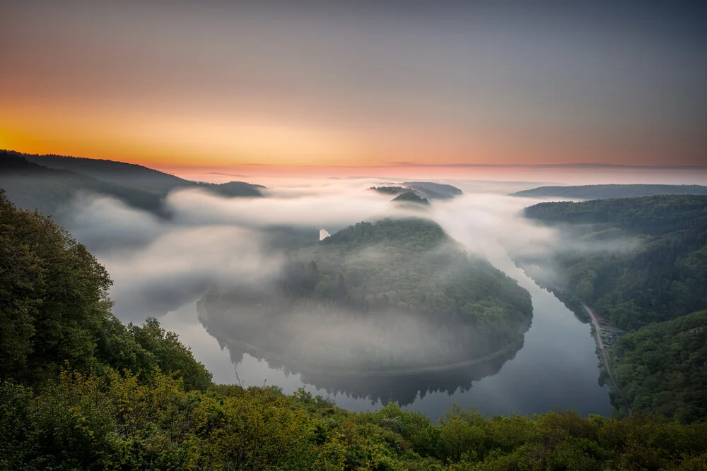 Sonnenaufgang an der Saarschleife - fotokunst von Franz Sussbauer