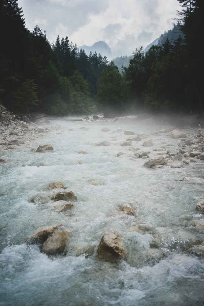 hellblauer Fluss - fotokunst von Stephanie Hagenstein