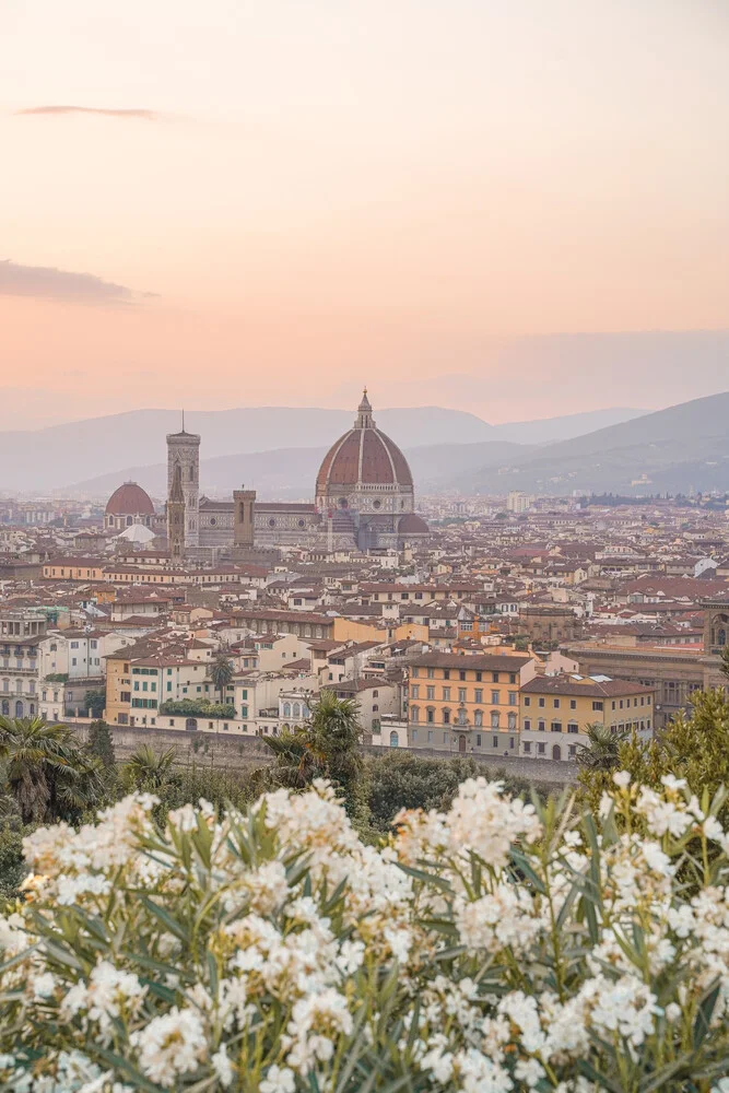 Sunset in Florence, Italy - fotokunst von Henrike Schenk