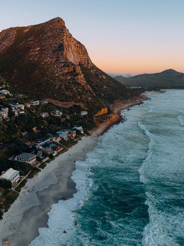 Misty Cliffs - fotokunst von André Alexander