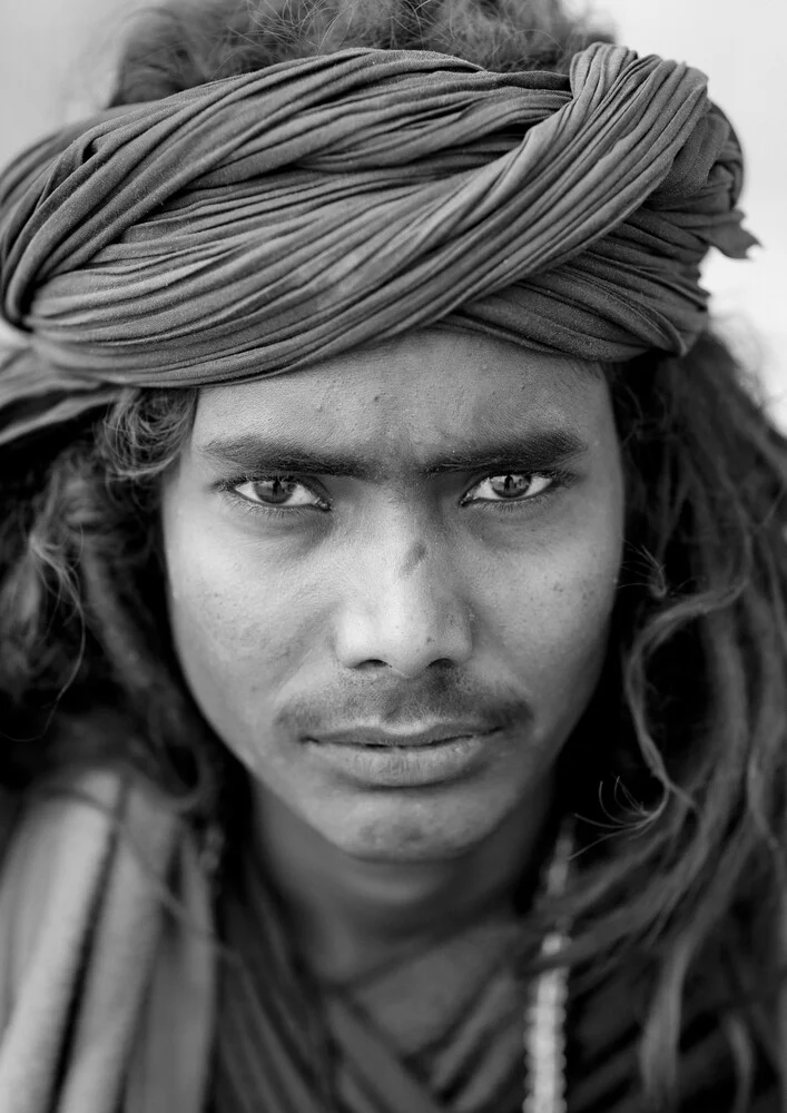 Black Naga At Maha Kumbh Mela, Allahabad, India - fotokunst von Eric Lafforgue