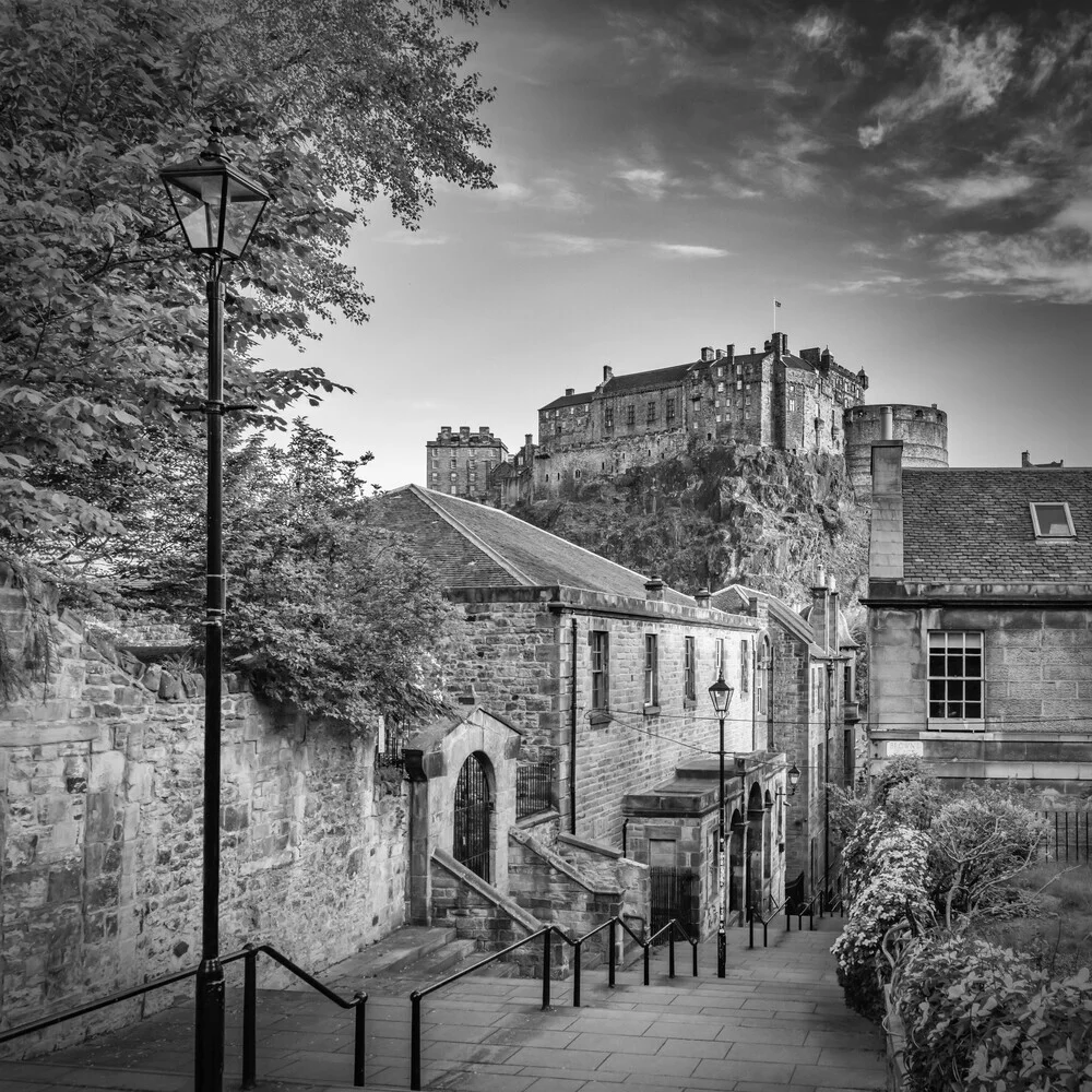 The Vennel in Edinburgh - Fineart photography by Melanie Viola