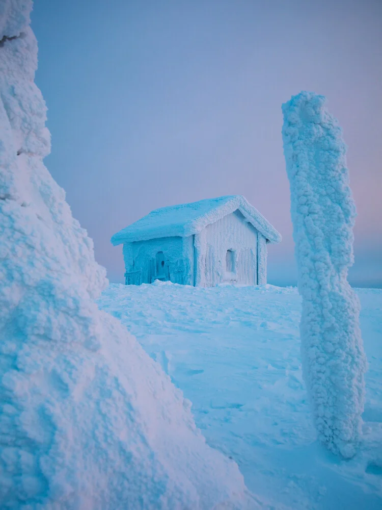 Frozen hut - Fineart photography by Philipp Heigel