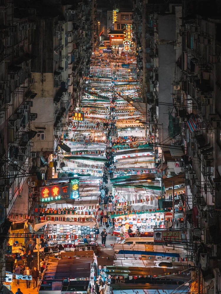 TEMPLE STREET NIGHT MARKET - fotokunst von Luca Talarico
