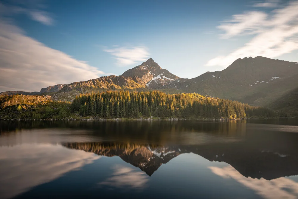 Photo art by Sebastian Worm: serene lake landscape in the Lofoten, Norway