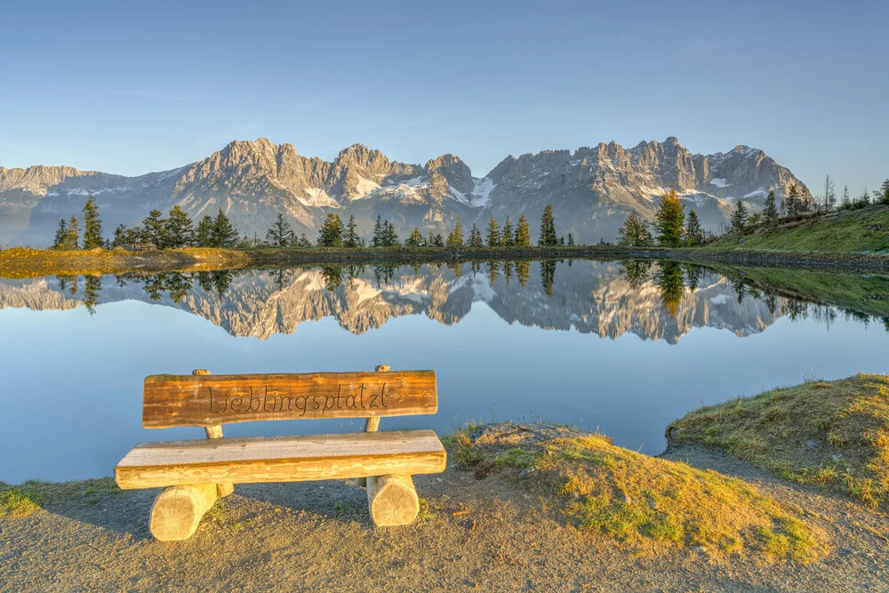 Lieblingsplatzl with a view of the Wilder Kaiser in Tyrol - Fineart photography by Michael Valjak