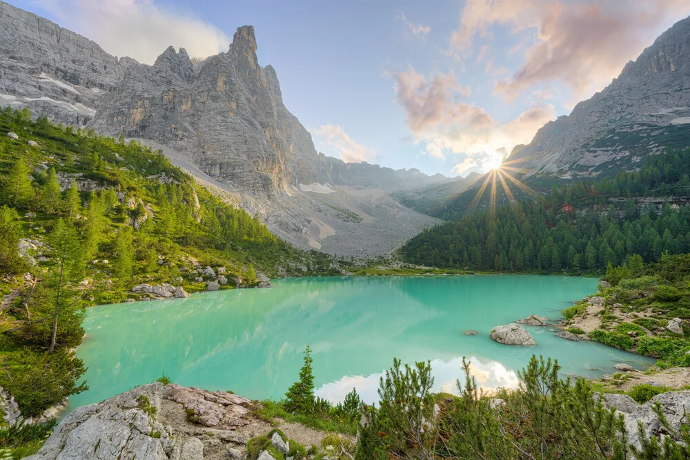 Lago di Sorapis in den Dolomiten - fotokunst von Michael Valjak