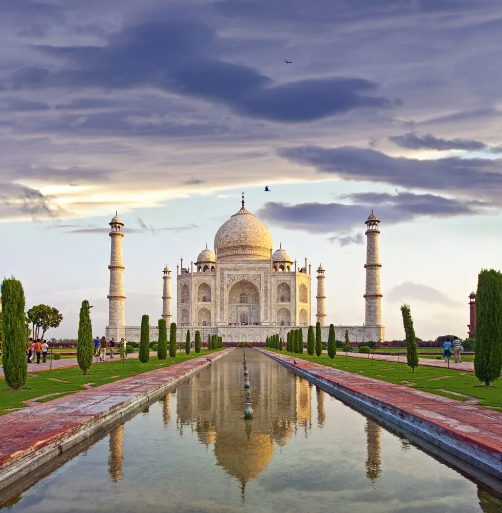 The famous Taj Mahal of India - fotokunst von Markus Schieder