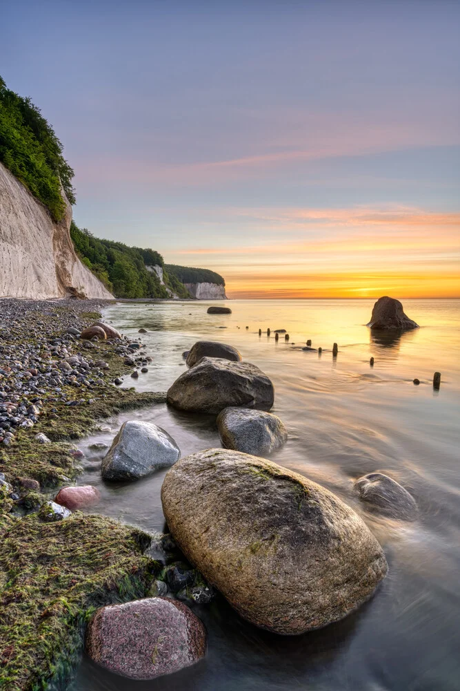 Piratenschlucht auf Rügen bei Sonnenaufgang - fotokunst von Michael Valjak