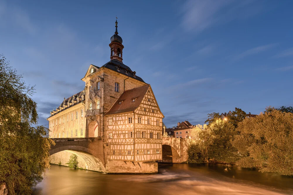 Altes Rathaus in Bamberg - fotokunst von Michael Valjak