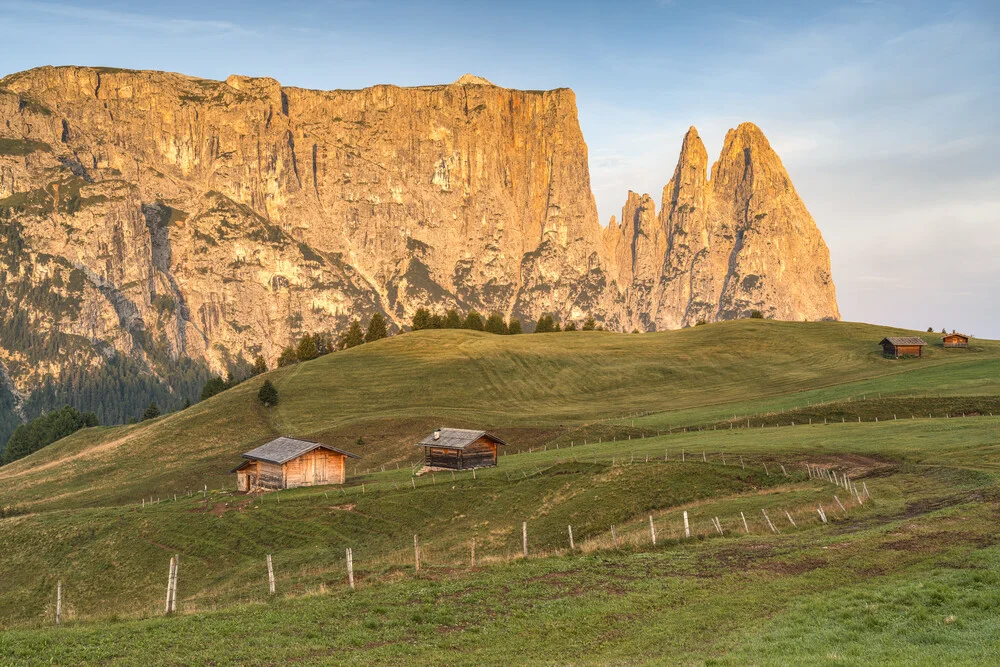 Schlern und Santnerspitze in Südtirol - fotokunst von Michael Valjak