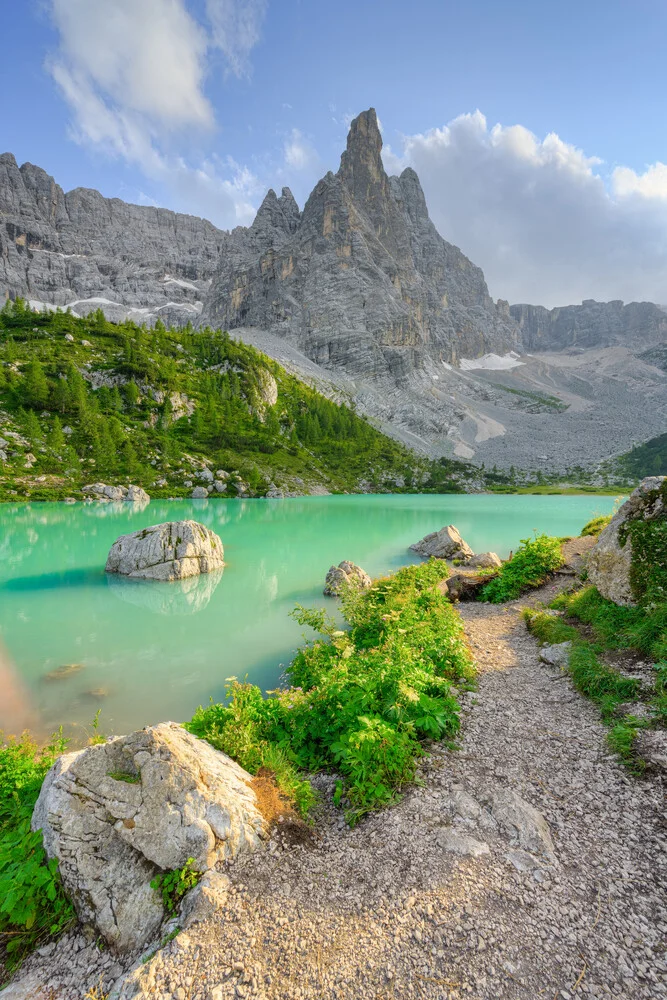 Lago di Sorapis in den Dolomiten - fotokunst von Michael Valjak
