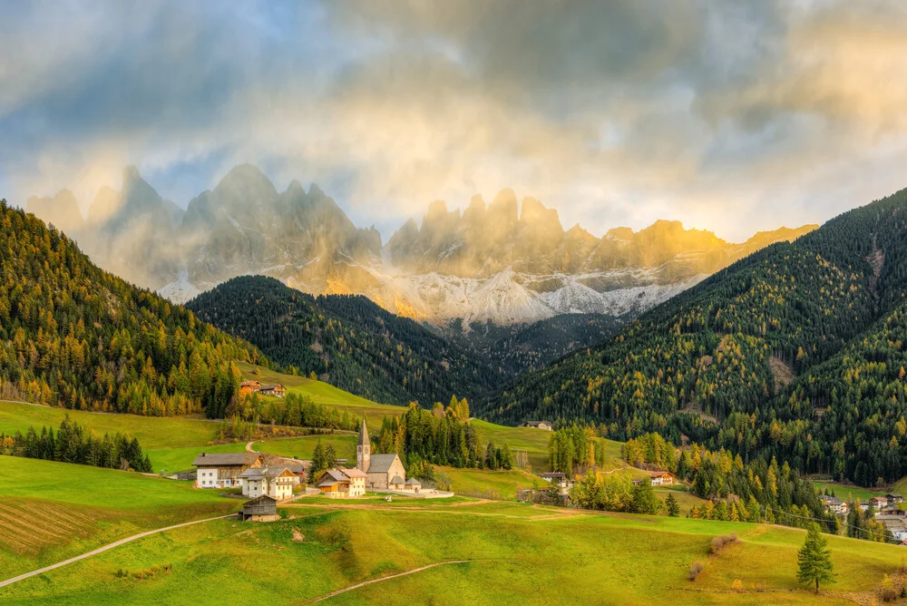 St. Magdalena in Val di Funes in South Tyrol - Fineart photography by Michael Valjak