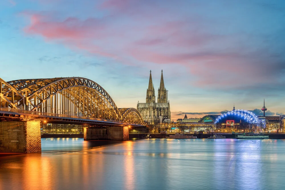 Evening atmosphere in Cologne - Fineart photography by Michael Valjak